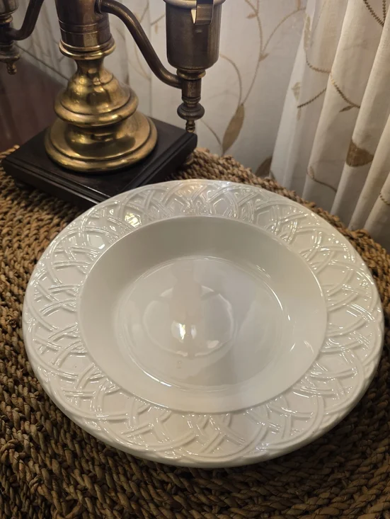 Pier 1 Handcrafted Ceramica Quadrifoglio Embossed Weave Rimmed Bowls Set of 5 - Picture 5 of 7